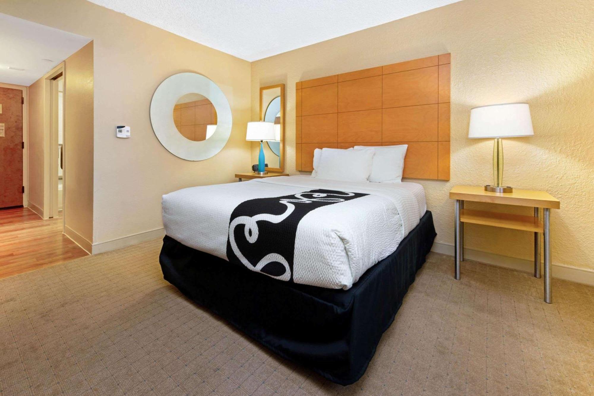 Queen Room - Disability Access,1278648688:JPEG